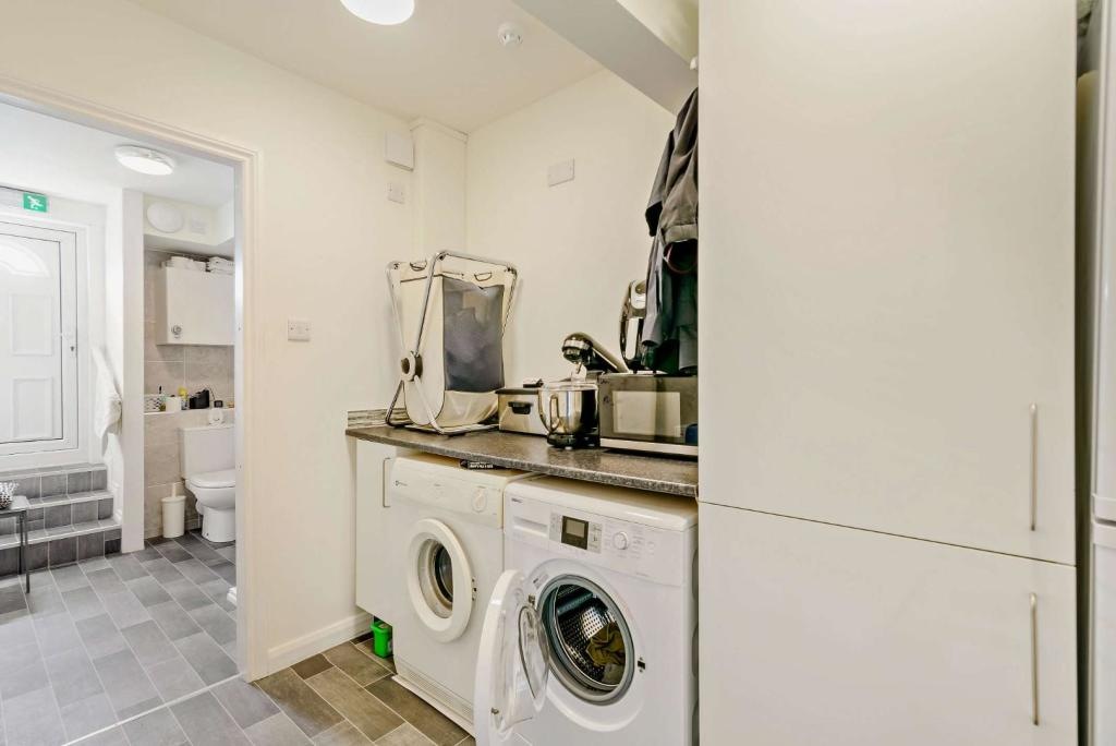 Spacious room at Valley Gardens